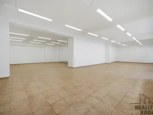 Pronájem obchodního prostoru, Pardubice - Zelené Předměstí, Smilova, 230 m2