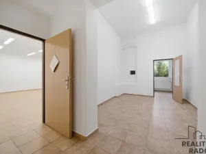 Pronájem obchodního prostoru, Pardubice - Zelené Předměstí, Smilova, 230 m2