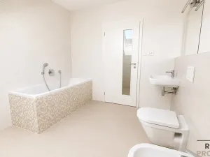 Pronájem rodinného domu, Lipůvka, 180 m2