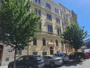 Prodej bytu 3+kk, Praha - Bubeneč, Jana Zajíce, 63 m2