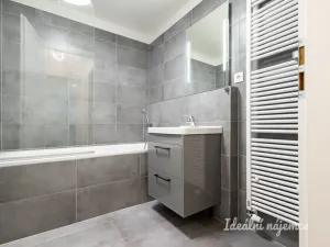 Pronájem bytu 2+kk, Praha - Vysočany, Strnadových, 50 m2