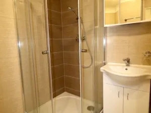 Pronájem bytu 2+kk, Hradec Králové - Nový Hradec Králové, třída Edvarda Beneše, 42 m2