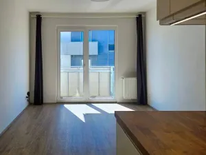 Pronájem bytu 2+kk, Třebíč, Kremláčkova, 46 m2
