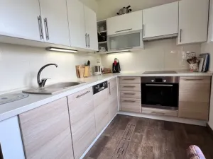 Prodej bytu 2+1, Zlín, Dukelská, 57 m2