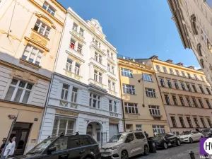 Prodej bytu 1+kk, Praha, Školská, 21 m2