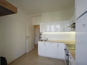 Pronájem bytu 2+kk, Praha - Vinohrady, náměstí Jiřího z Lobkovic, 35 m2