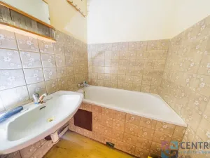 Prodej bytu 2+1, Rychnov u Jablonce nad Nisou, nám. Míru, 53 m2