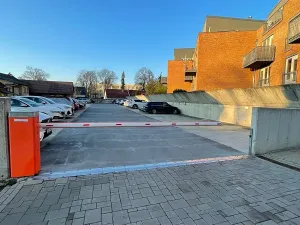 Pronájem garážového stání, Praha - Uhříněves, 12 m2