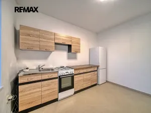 Pronájem bytu 2+1, Poděbrady, Na Hrázi, 47 m2