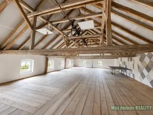Pronájem vícegeneračního domu, Praha - Písnice, Putimská, 13000 m2