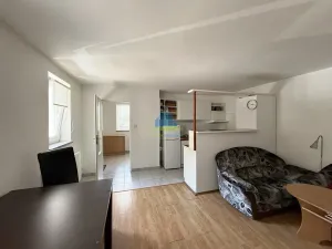 Prodej rodinného domu, Libá, 190 m2