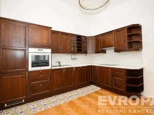 Pronájem bytu 3+1, Praha - Nové Město, Pštrossova, 94 m2