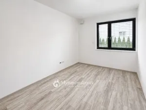 Pronájem bytu 2+kk, Znojmo, Jarošova, 44 m2