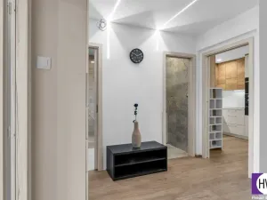 Prodej bytu 4+kk, Praha, Ohradní, 72 m2
