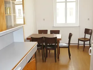 Pronájem bytu 2+1, Praha - Žižkov, Ostromečská, 80 m2