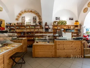 Pronájem obchodního prostoru, Uherské Hradiště, Masarykovo náměstí, 41 m2