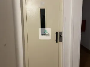 Prodej bytu 2+kk, Praha, Bazovského, 45 m2
