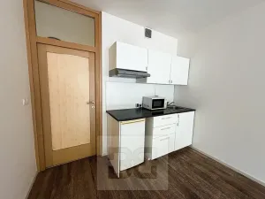 Pronájem bytu 2+kk, Praha - Košíře, Vrchlického, 48 m2