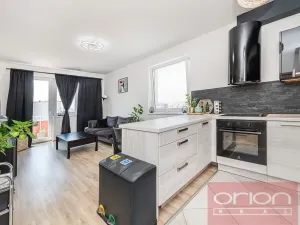 Prodej bytu 3+kk, Praha - Kyje, Sicherova, 72 m2