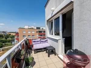 Prodej bytu 3+kk, Praha - Kyje, Sicherova, 72 m2