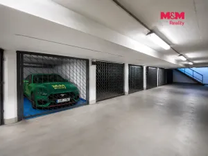 Prodej garážového stání, Hradec Králové, Na Občinách, 17 m2