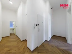Pronájem bytu 2+1, Karlovy Vary, Na Vyhlídce, 83 m2