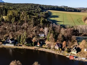 Prodej chaty, Týn nad Vltavou - Hněvkovice na levém břehu Vltavy, 80 m2
