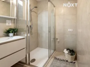 Prodej bytu 2+kk, Praha - Břevnov, Nad Kajetánkou, 45 m2