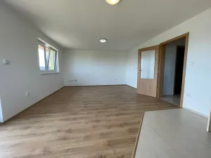Pronájem bytu 2+kk, Říčany, Platanová, 58 m2