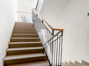 Pronájem bytu 1+kk, Praha - Smíchov, Křížová, 27 m2