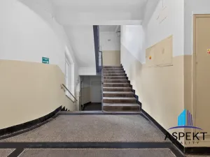 Pronájem bytu 2+kk, Praha - Holešovice, Poupětova, 64 m2