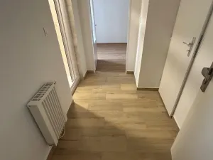 Pronájem bytu 1+kk, Praha - Strašnice, Věšínova, 26 m2