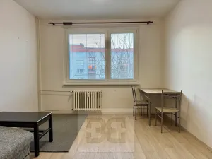 Pronájem bytu 2+kk, Zlín, U Trojáku, 36 m2