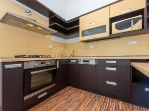 Prodej bytu 2+1, Hostinné, K. Čapka, 52 m2