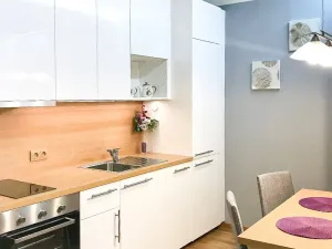 Pronájem bytu 1+kk, Praha - Jinonice, Barvitiova, 32 m2
