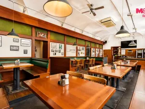 Pronájem restaurace, Praha - Nusle, Sekaninova, 194 m2