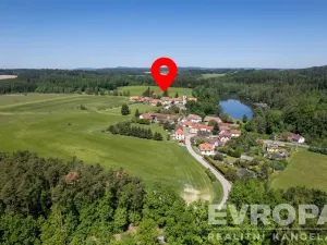 Prodej komerční nemovitosti, Uzeničky - Černívsko, 631 m2