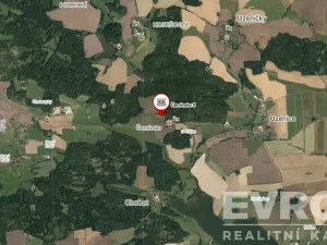 Prodej komerční nemovitosti, Uzeničky - Černívsko, 631 m2