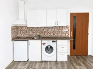 Pronájem bytu 1+kk, Cheb, 17. listopadu, 23 m2