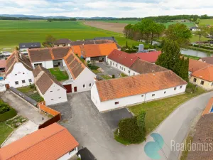 Prodej zemědělské usedlosti, Babice, 809 m2