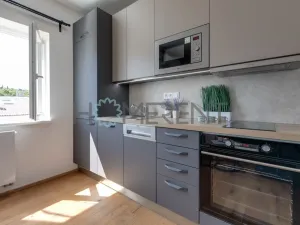 Pronájem bytu 2+kk, Praha - Libeň, Turnovská, 42 m2