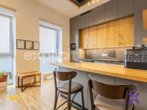Prodej bytu 1+kk, Zlín, Lorencova, 28 m2