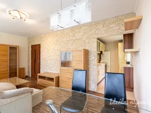 Pronájem bytu 3+kk, Praha - Kobylisy, Šimůnkova, 61 m2