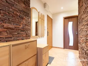 Pronájem bytu 3+kk, Praha - Kobylisy, Šimůnkova, 61 m2