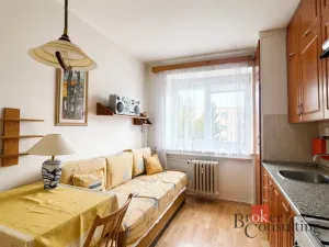 Pronájem bytu 2+1, Hradec Králové, Labská kotlina, 50 m2