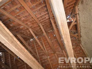 Prodej rodinného domu, Dolní Hbity - Jelence, 780 m2