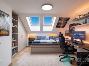Prodej atypického bytu, Trhové Sviny, Nové město, 210 m2