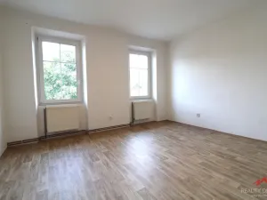 Pronájem bytu 2+1, Děčín - Děčín I-Děčín, Stavební, 58 m2