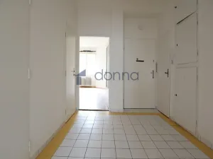 Pronájem bytu 1+1, Praha, Šrobárova, 42 m2