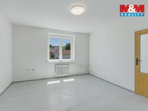 Prodej bytu 3+1, Slavětín, Nádražní, 64 m2